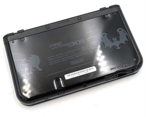 New Nintendo 3DS XL - Solgaleo and Lunala Limited Edition - Konsol - SNR QEF106114687 (B Grade) (Genbrug)